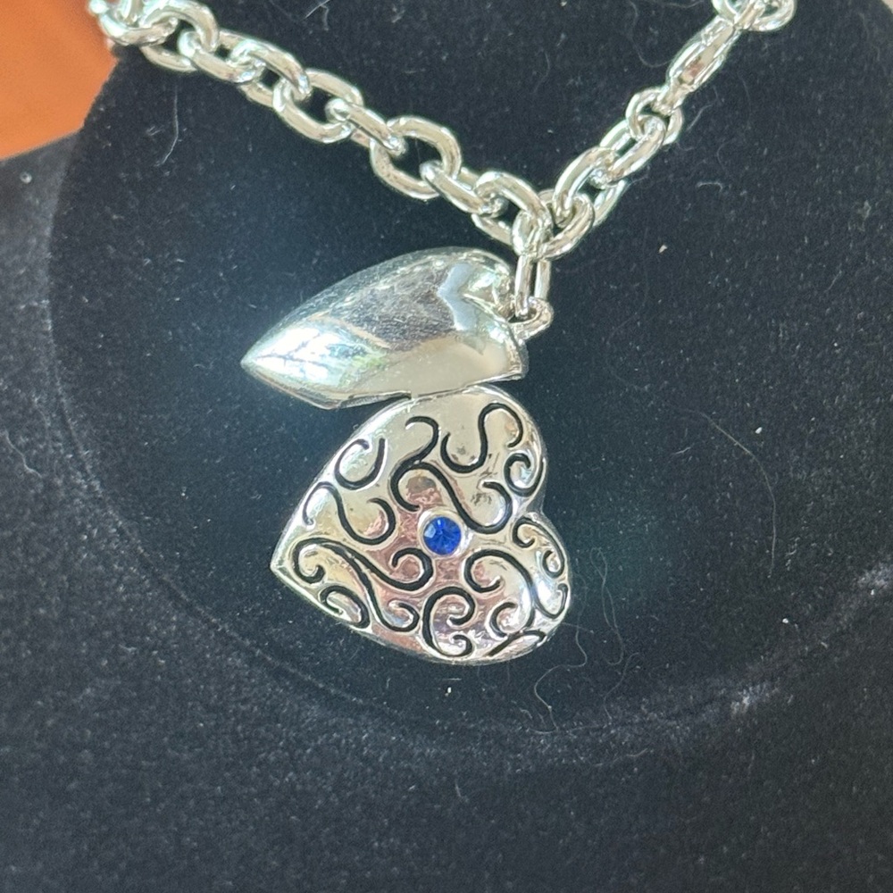 💙 Vintage Style Blue Heart Locket Bracelet 💙 - Picture 2 of 4